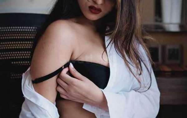 In Out-//-Call Girls In Akshardham Metro | +91-8447777795 | Akshardham Metro Escorts Services