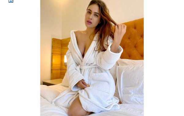 HI_Class Call Girls In Vasundhara Enclave 8447777795 High Profile Independent Female Escorts Service In Delhi Ncr